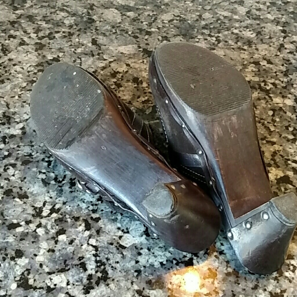 Clogs - Picture 4 of 4